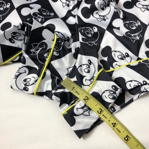 Disney Mickey Satin Drawstring Elastic Waist Pocket Black White Pajama Shorts 1X - Picture 12 of 13